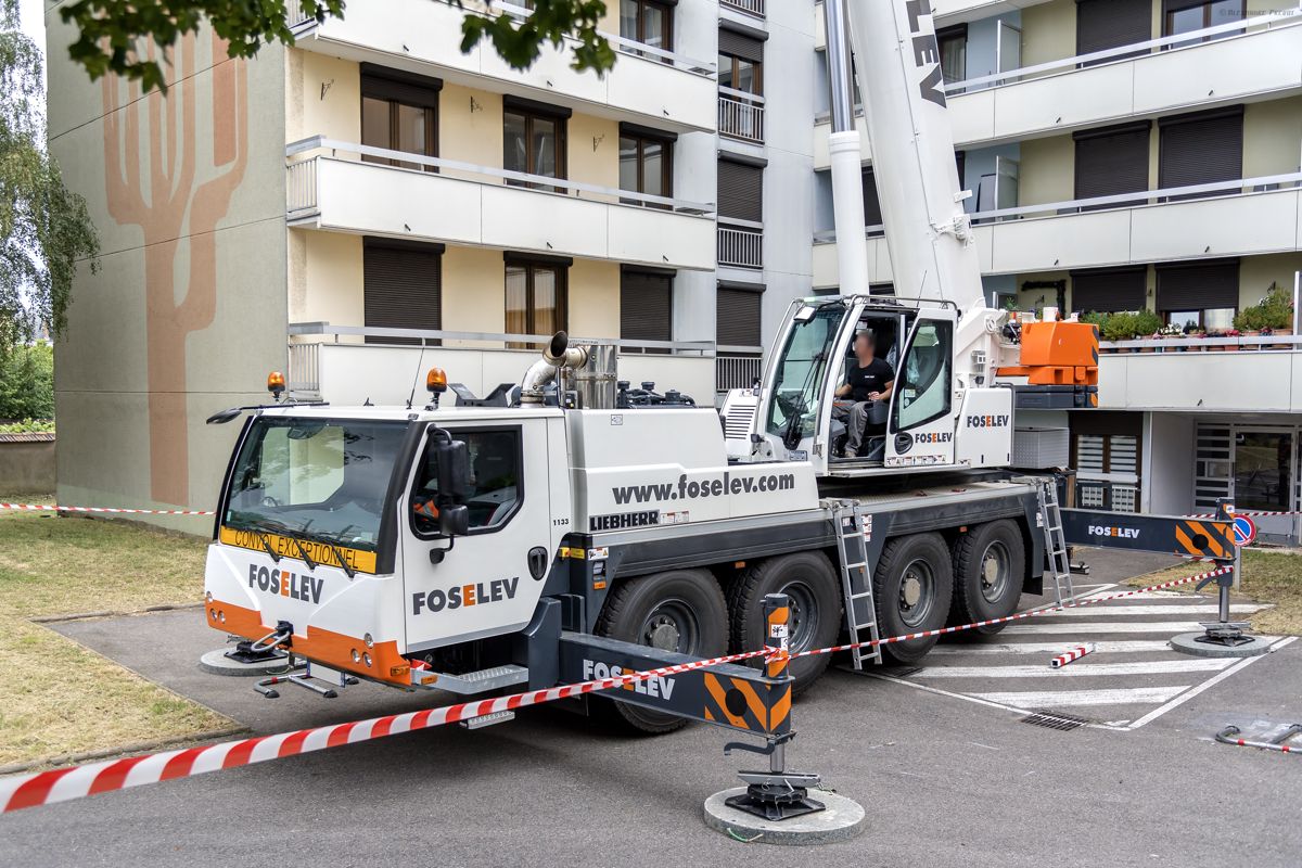 Liebherr LTM 1070-4.2 — фото
